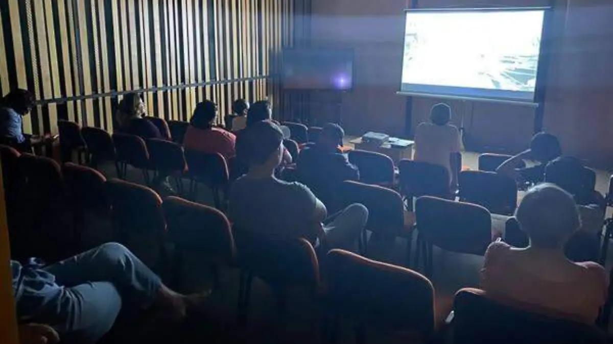 CINE-BIBLIOTECA TORRES BODET-SEGUNDA GUERRA MUNDIAL