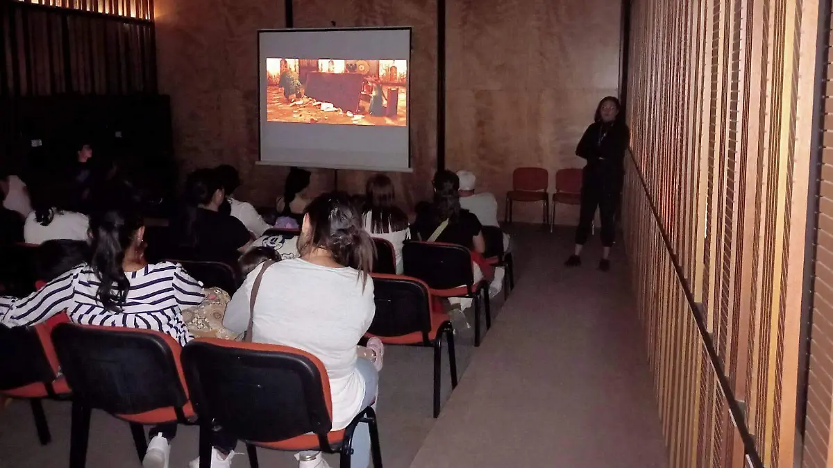 CINE-BIBLIOTECA TORRES BODET-SEGUNDA GUERRA MUNDIAL