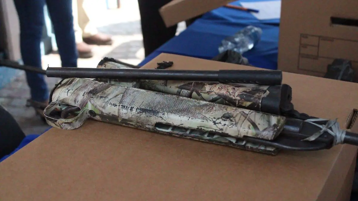 CANJE DE ARMAS-JESÚS MARÍA