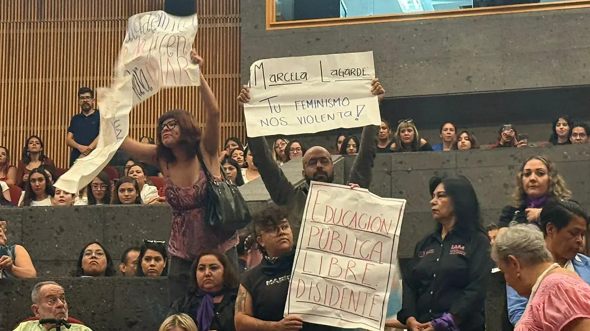 MANIFESTACION-LAGARDE-LGBTQ+