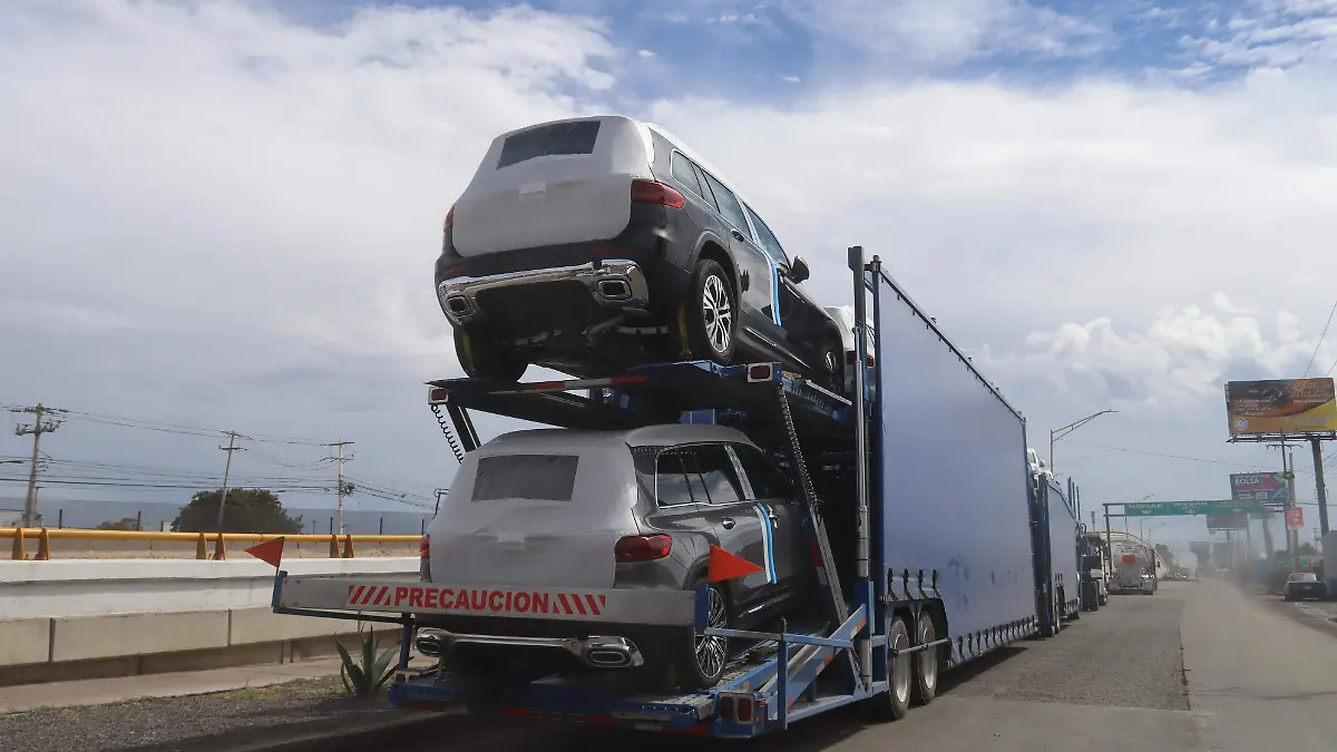 AUTOPARTES-COCHE-NISSAN