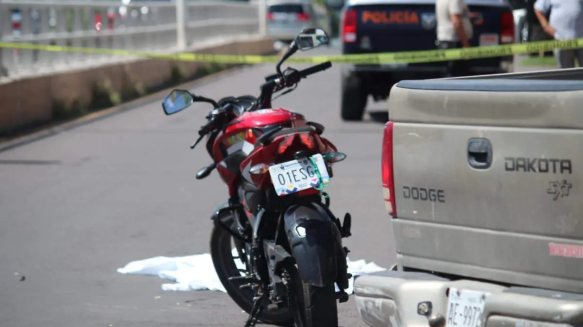 MOTOCICLISTA FALLECIDA (1)