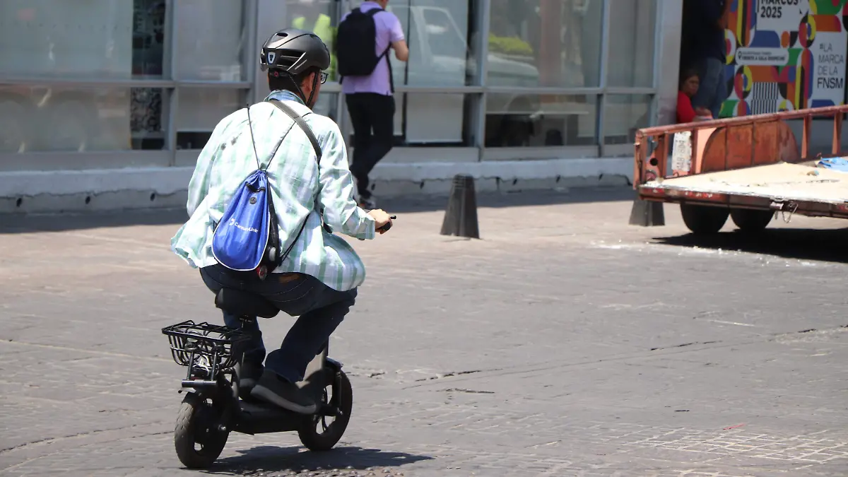 SCOOTER MOTOS (1)