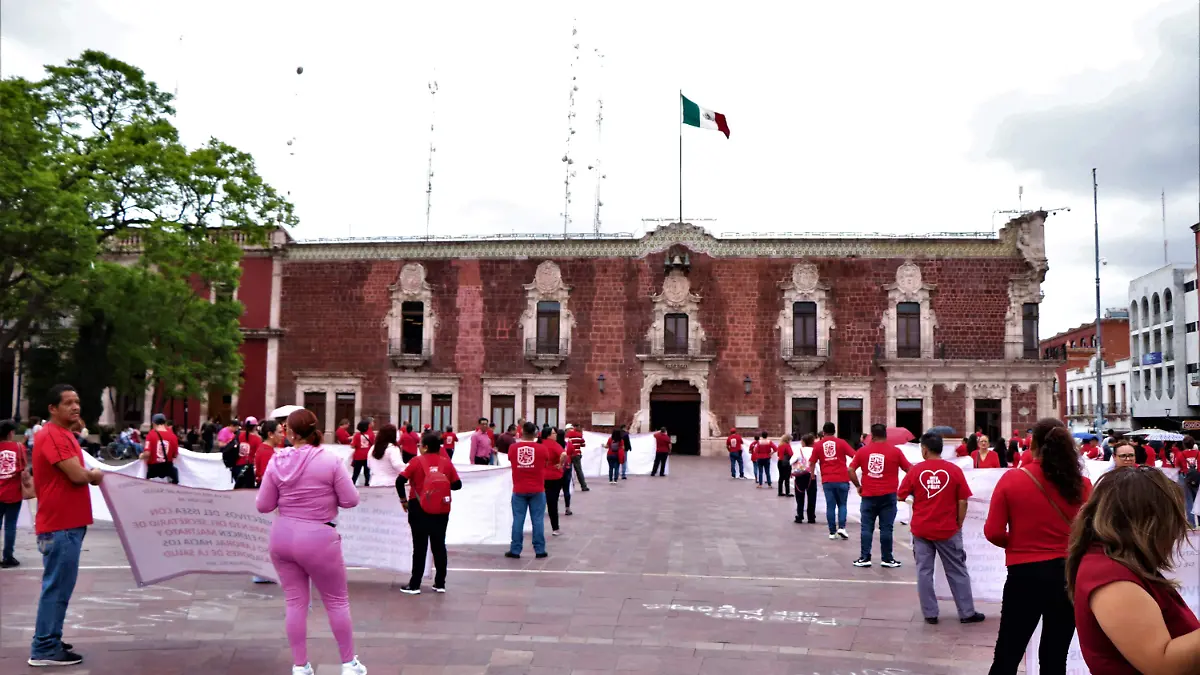 MANIFESTACIÓN TRABAJADORES SALUD (23)