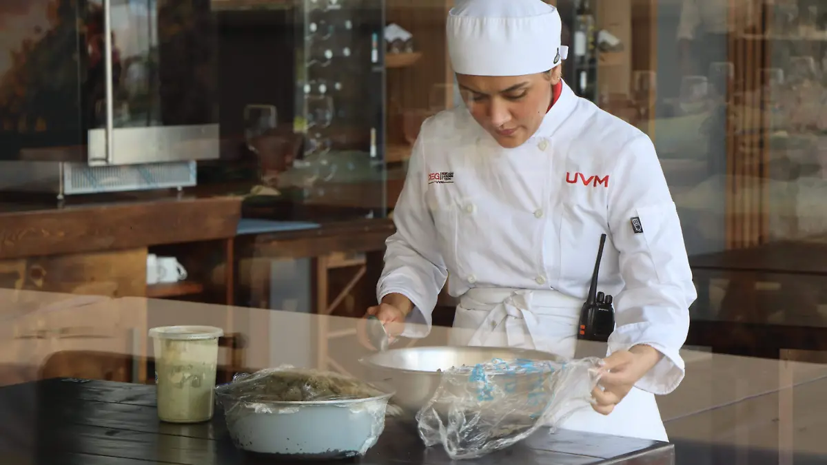 TRABAJADORES RESTAURANTE 2