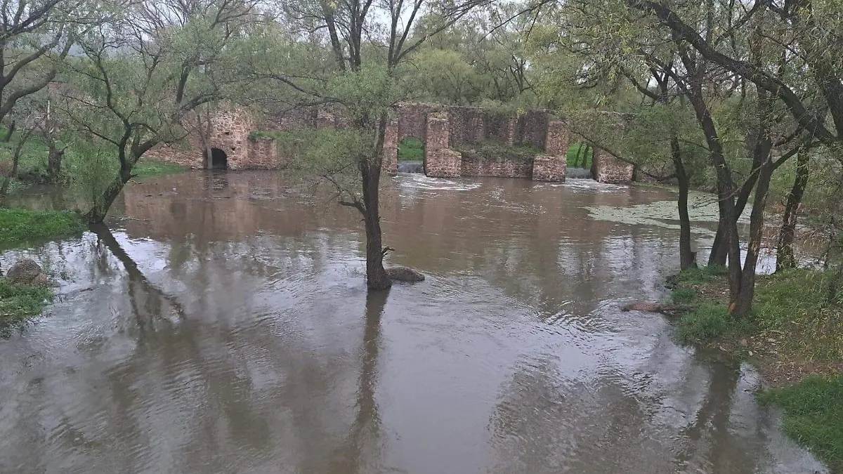 PRESA 50 ANIVERSARIO-CAPACIDAD-AGUA