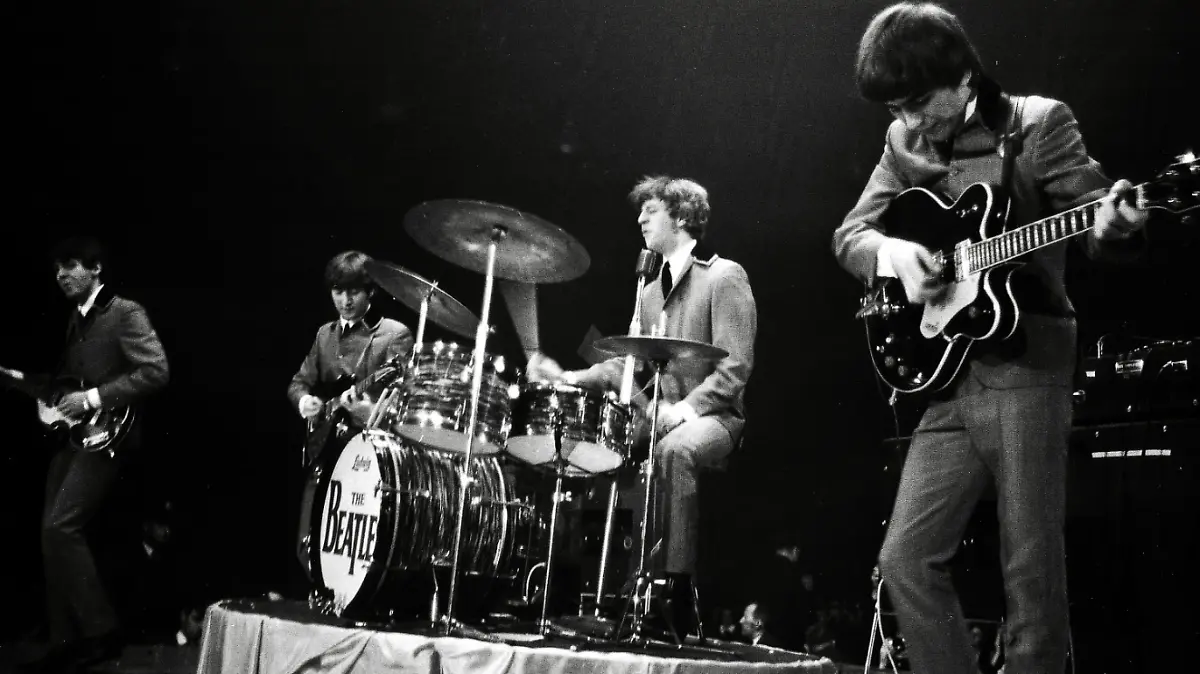 THE BEATLES-CARNIVAL OF LIGHT