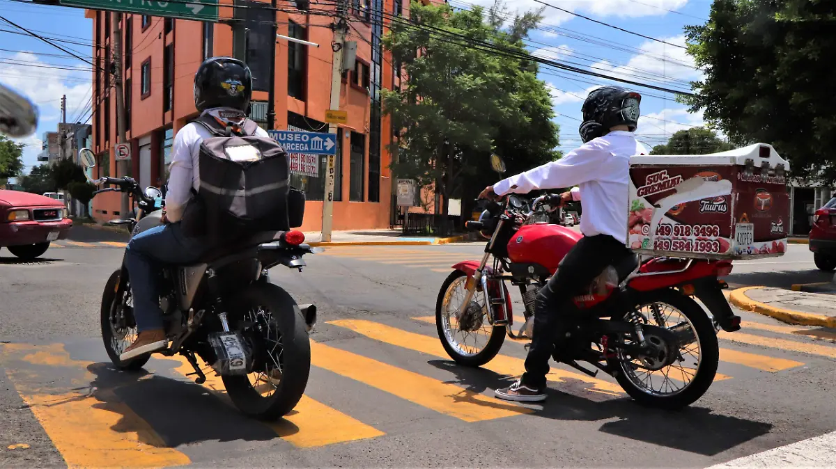 MOTOCICLISTAS-VENTAS-TRANSPORTE