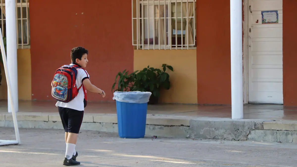 ESCUELAS (2)