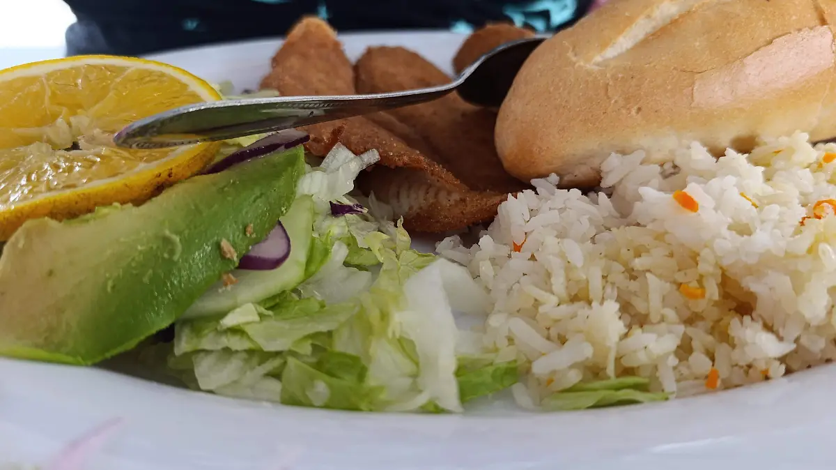 HIDRATACIÓN COMIDA SALUDABLE 3