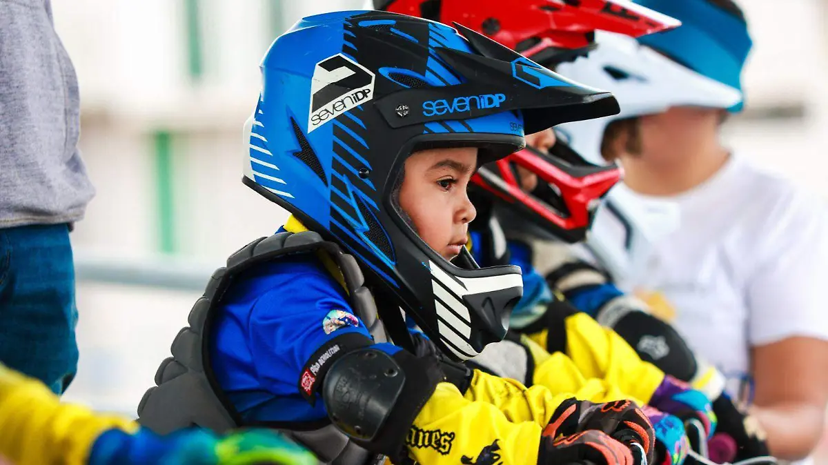 BMX-CICLISMO-COMPETENCIA