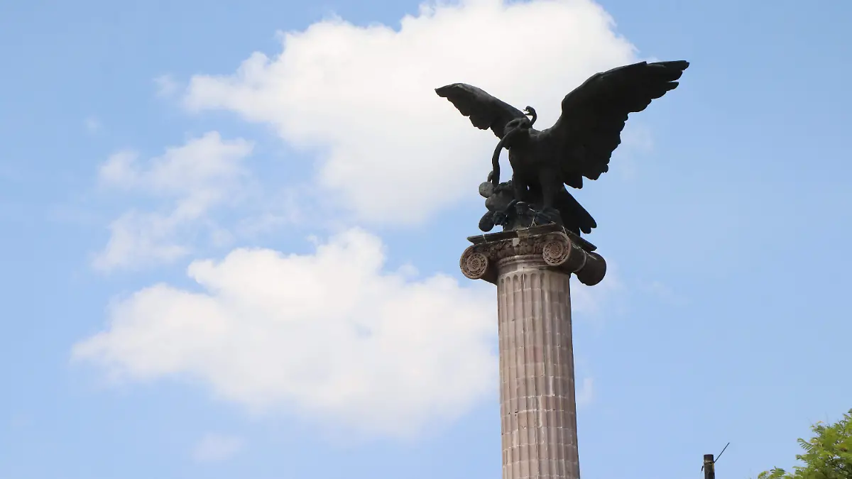 EXEDRA (2)