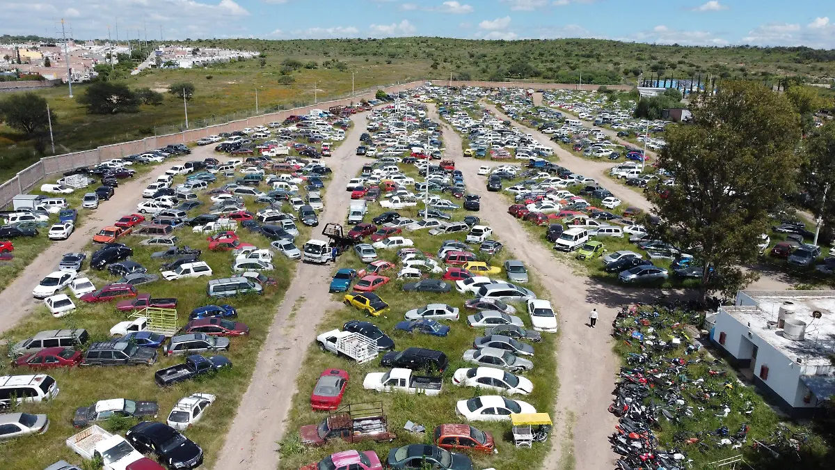 PENSION MUNICIPAL-VEHÍCULOS-CORRALÓN