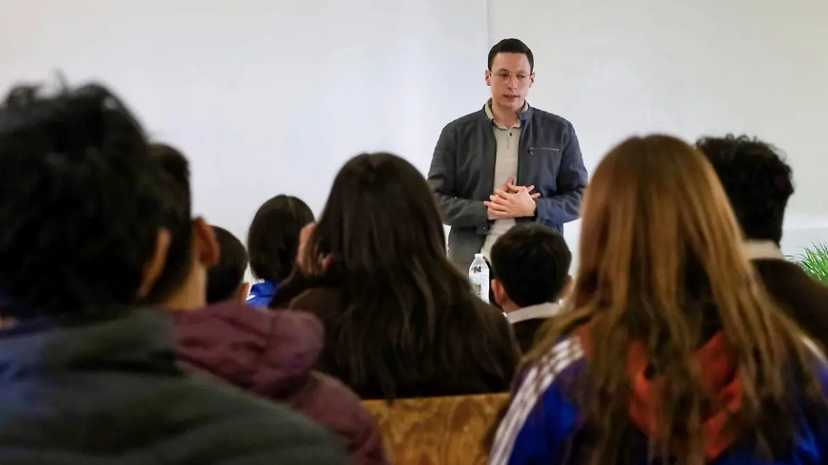 IMJUVA-LEVANTA LA VOZ-JOVENES