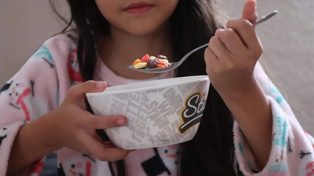 ZURDOS_MANO IZQUIERDA_POBLACIÓN