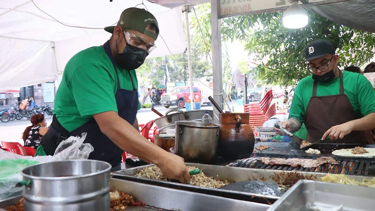 COMIDA_PUESTITOS DE LA ROMERÍA