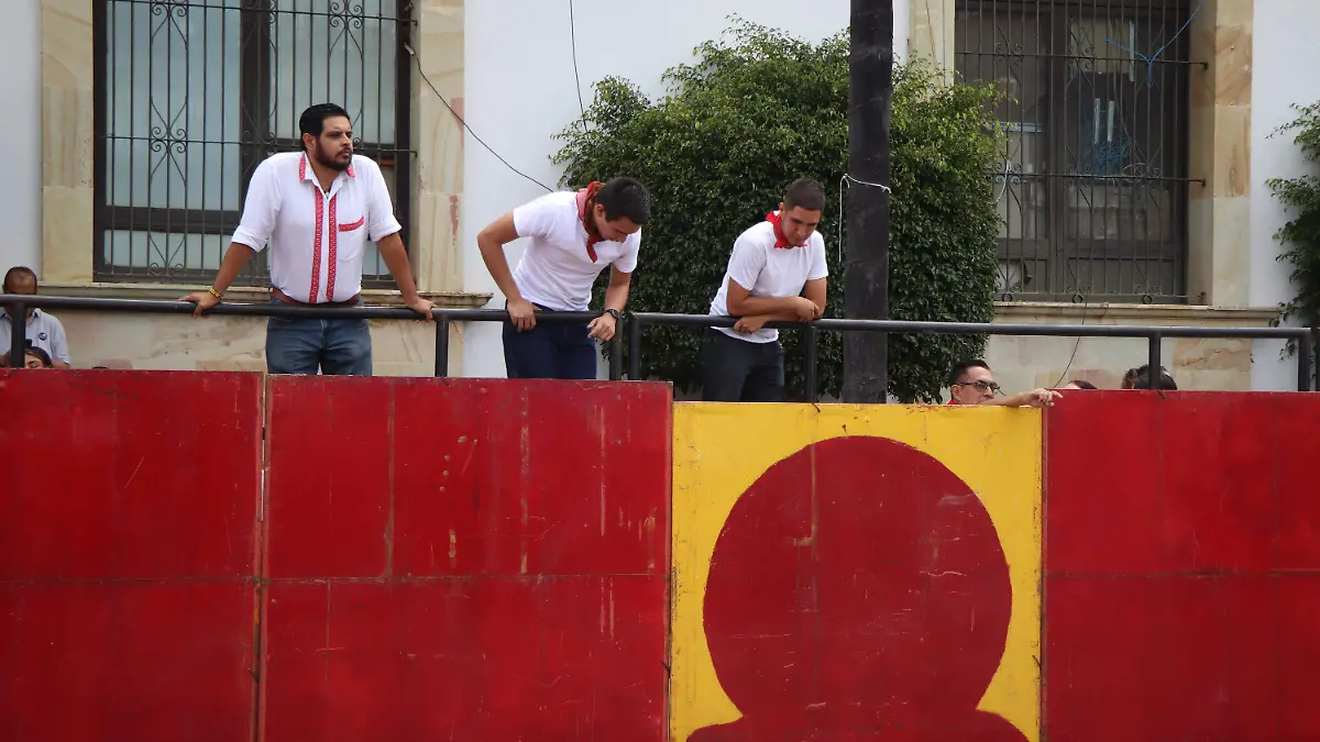 DIFERENCIA-ENCIERRO-PAMPLONADA