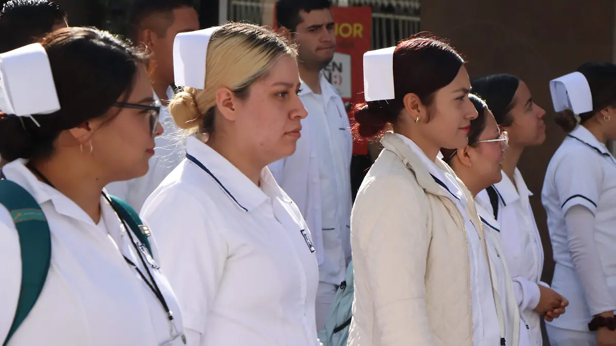 TRABAJADORAS-ECONOMÍA-ENFERMERAS