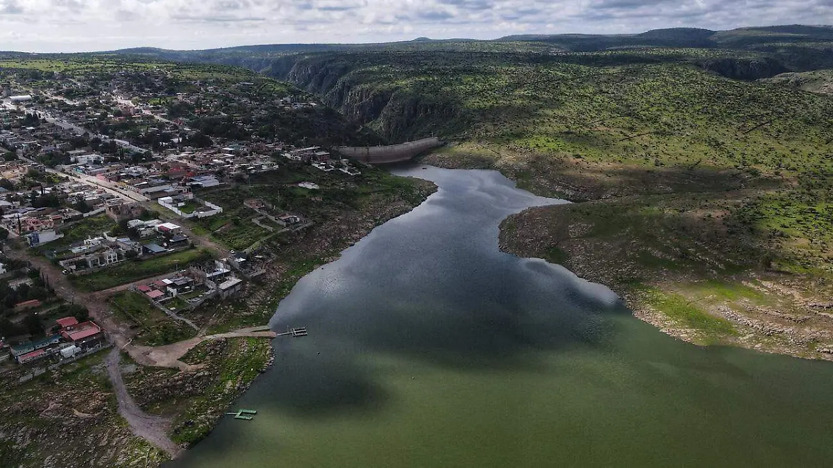 PRESA CALLES_MÁXIMA CAPACIDAD