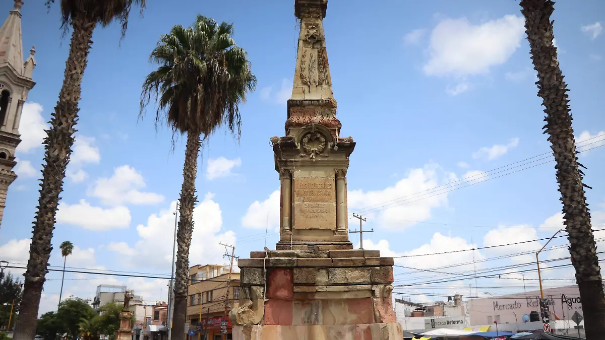 ESTATUAS_FIGURAS EMBLEMAS_AGUASCALIENTES