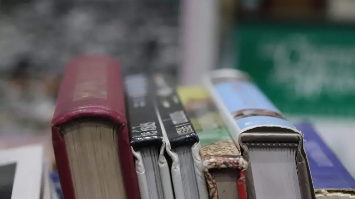 FERIA DEL LIBRO_UAA_FERIAS_LITERATURA