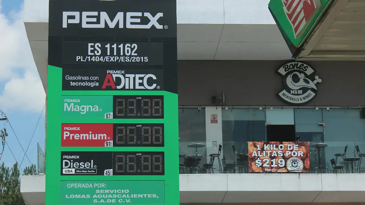 ABASTO DE GASOLINA_BOMBAS_RESURTIMIENTO