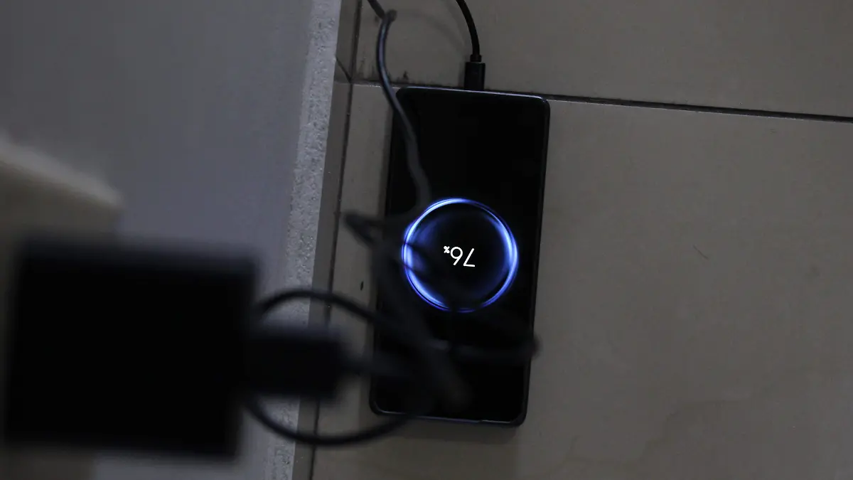 CELULAR_CARGA_CORRIENTE