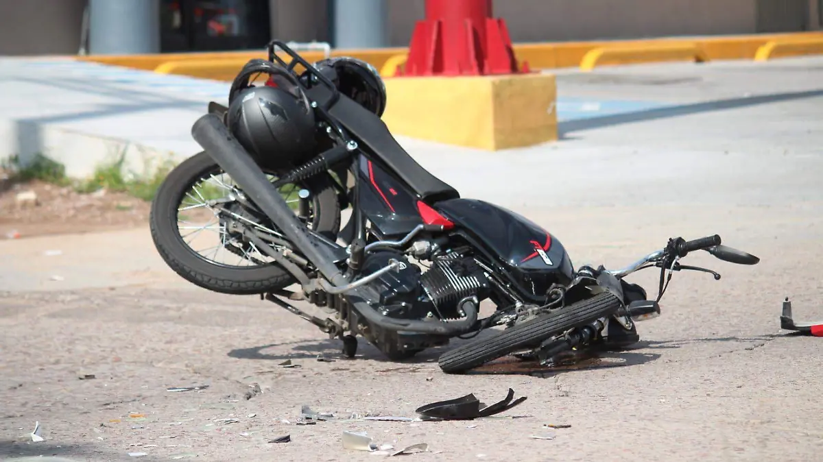 MOTOCICLISTA MUERTO (1)
