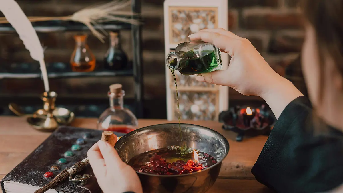 9/9/9_MAGIA_ESPIRITUALIDAD_MES