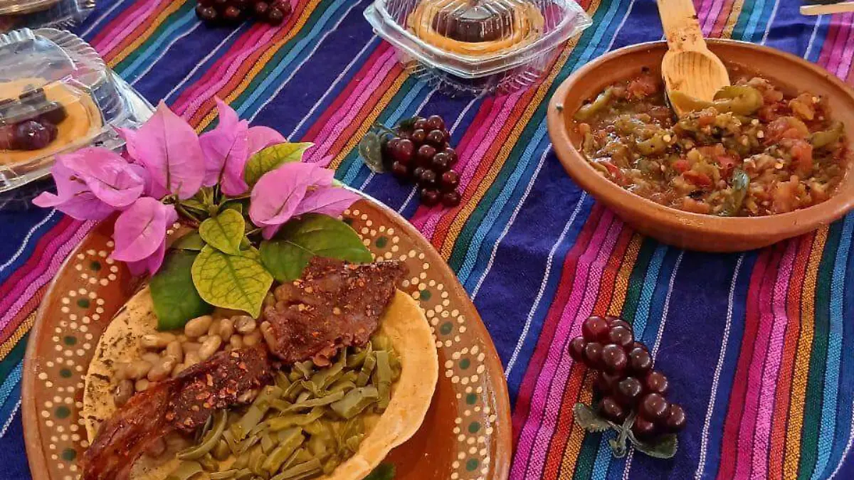 CAZUELAS_COMIDA_SABORES PATRIOS