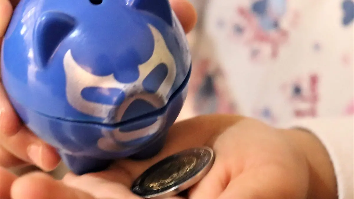 NIÑOS, PREVISIÓN, AHORROS, ESCUELAS  (4)
