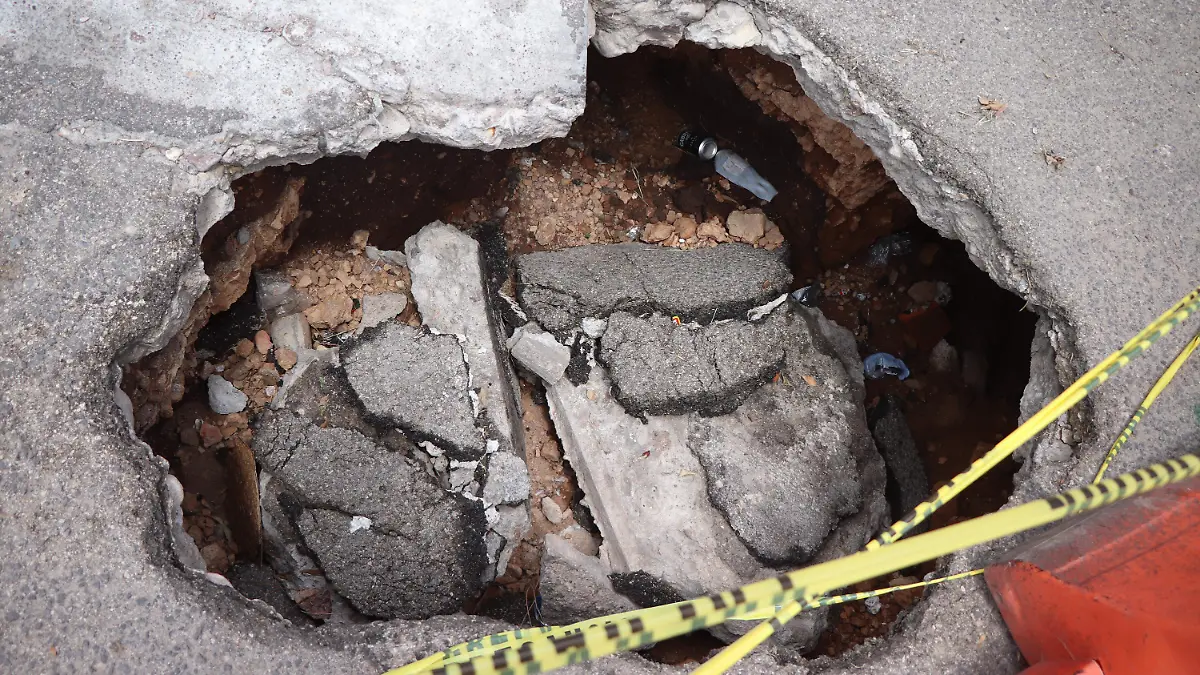 SOCAVONES-CALLES-RIESGO