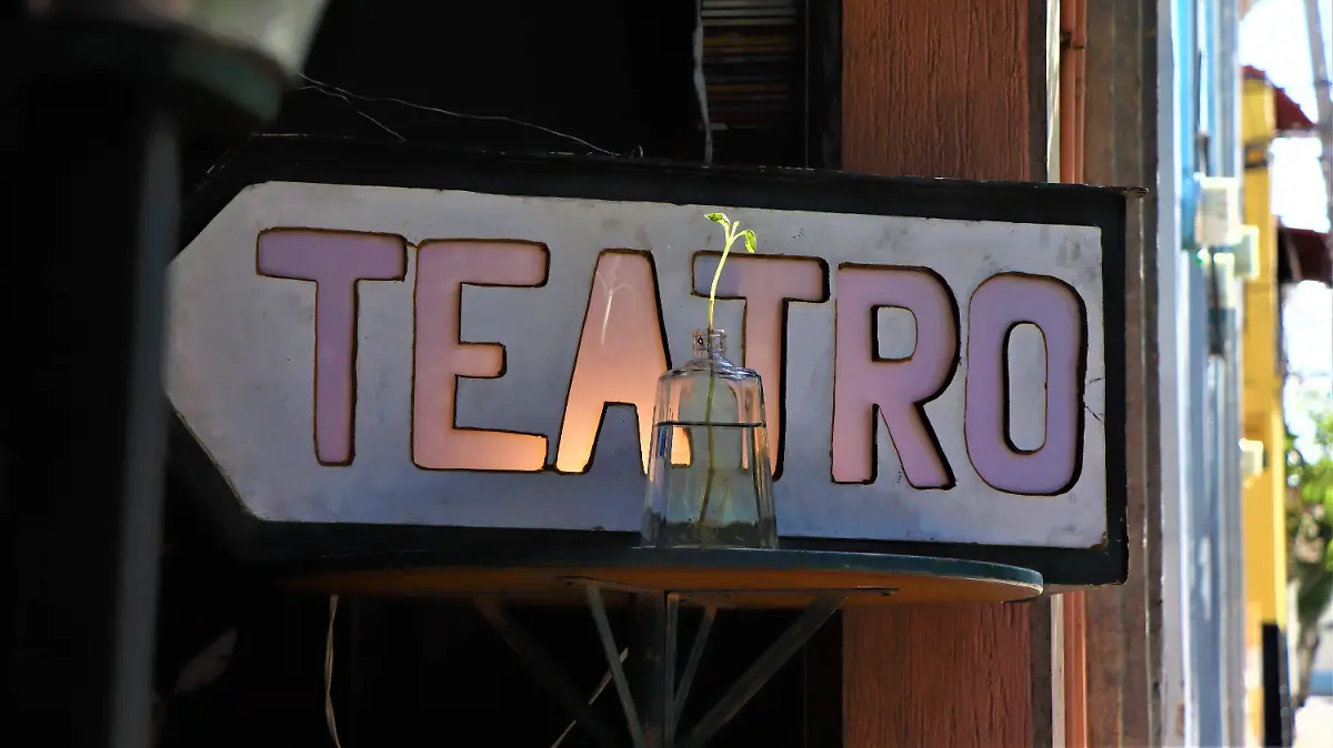 ÉPICA-MONOLOGO-ARTISTAS