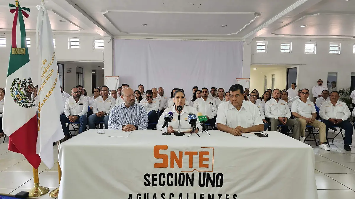 SNTE MAESTROS 1
