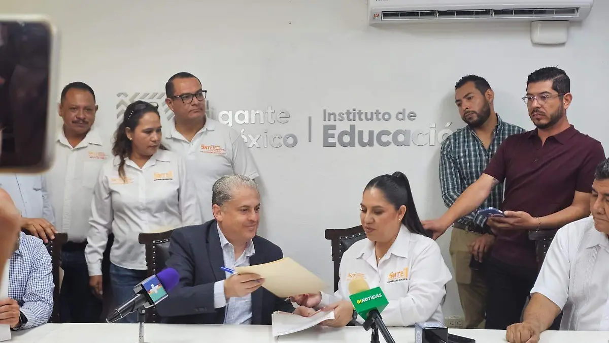 IEA Y SNTE