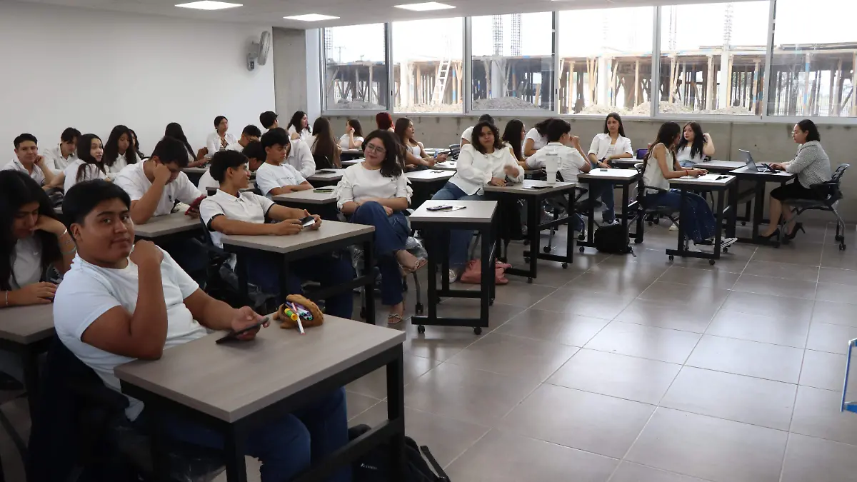 ESTUDIANTES PREPA_DESERCIÓN