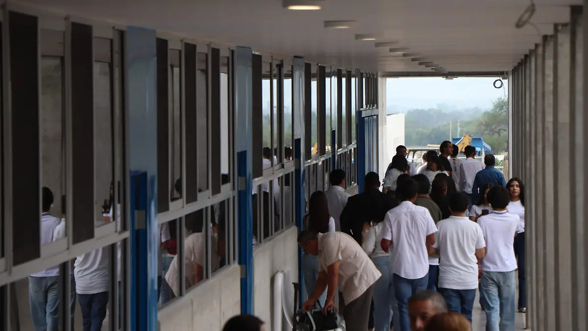 ESTUDIANTES PREPA_DESERCIÓN