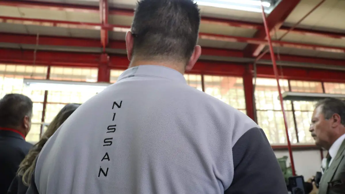 TRABAJADORES NISSAN (1)