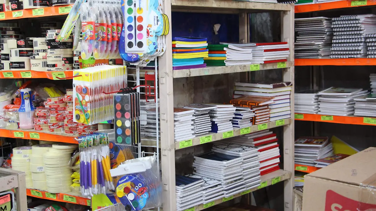 UTILES ESCOLARES_REUTILIZACIÓN_PLANEACIÓN