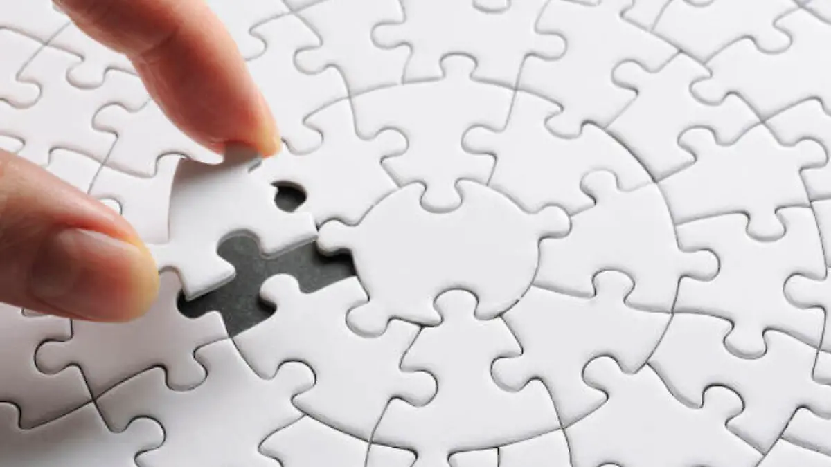 SOÑAR-DESCONOCIDOS-PSICOLOGÍA