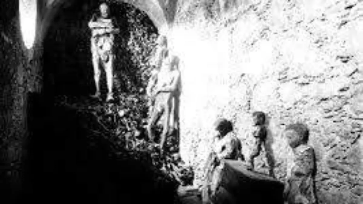 HISTORIAS PARANORMALES_FANTASMAS_MX