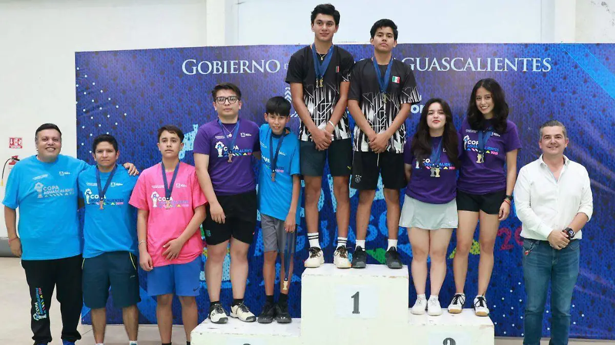COMPETENCIA-BADMINTON-ATLETAS