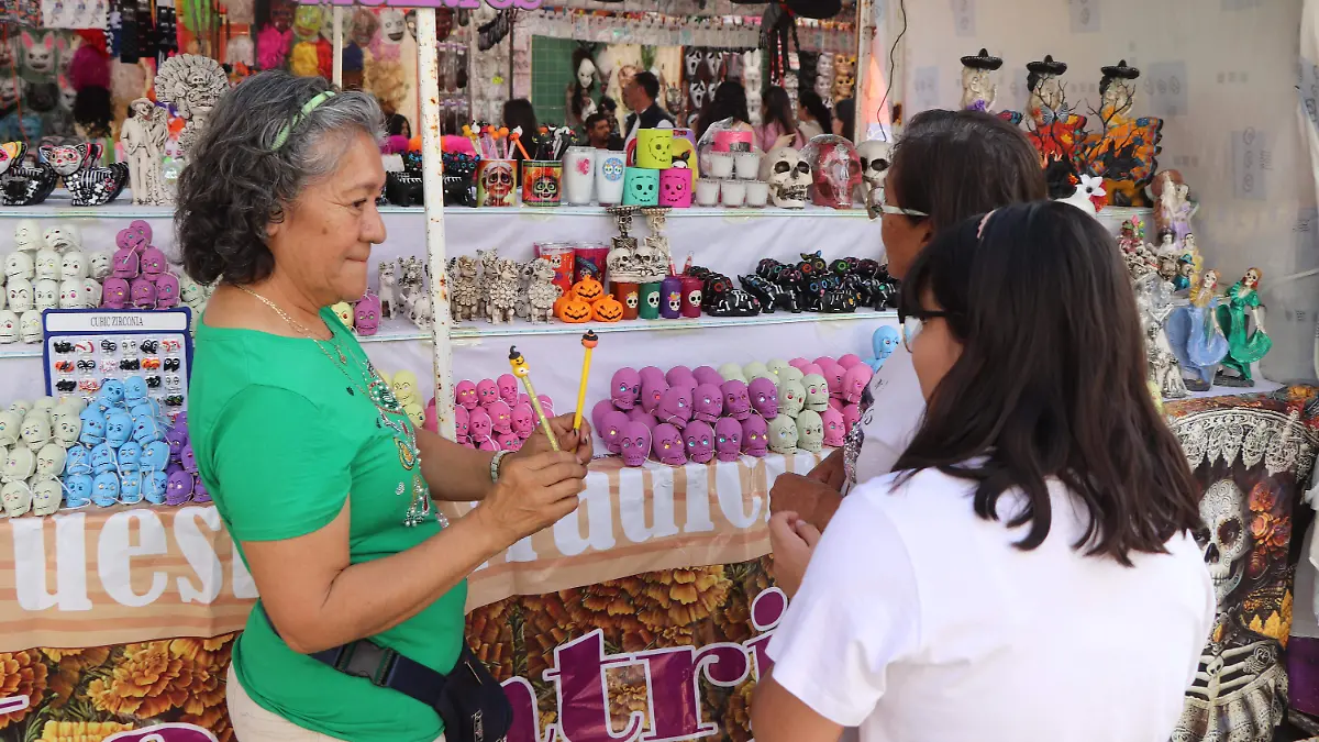 TIANGUIS DE LOS MUERTITOS-PUESTOS-LUZ