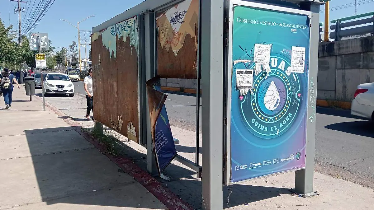 PARADA-AUTOBUS-DENUNCIA