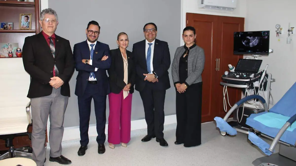 CLINICA UAA 2