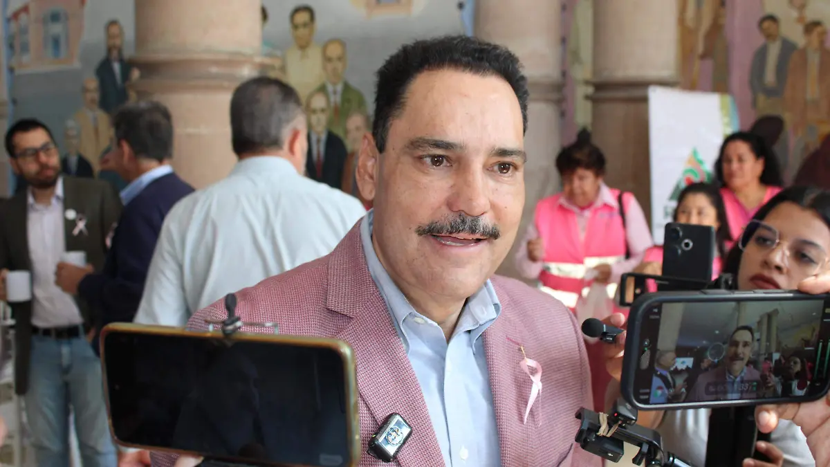 SENADOR TOÑO MARTÍN DEL CAMPO