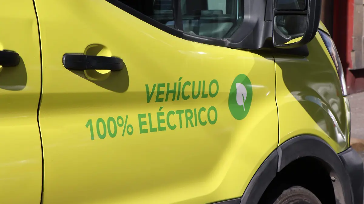 INFRAESTRUCTURA-ELECTROMOVILIDAD-AUTOS