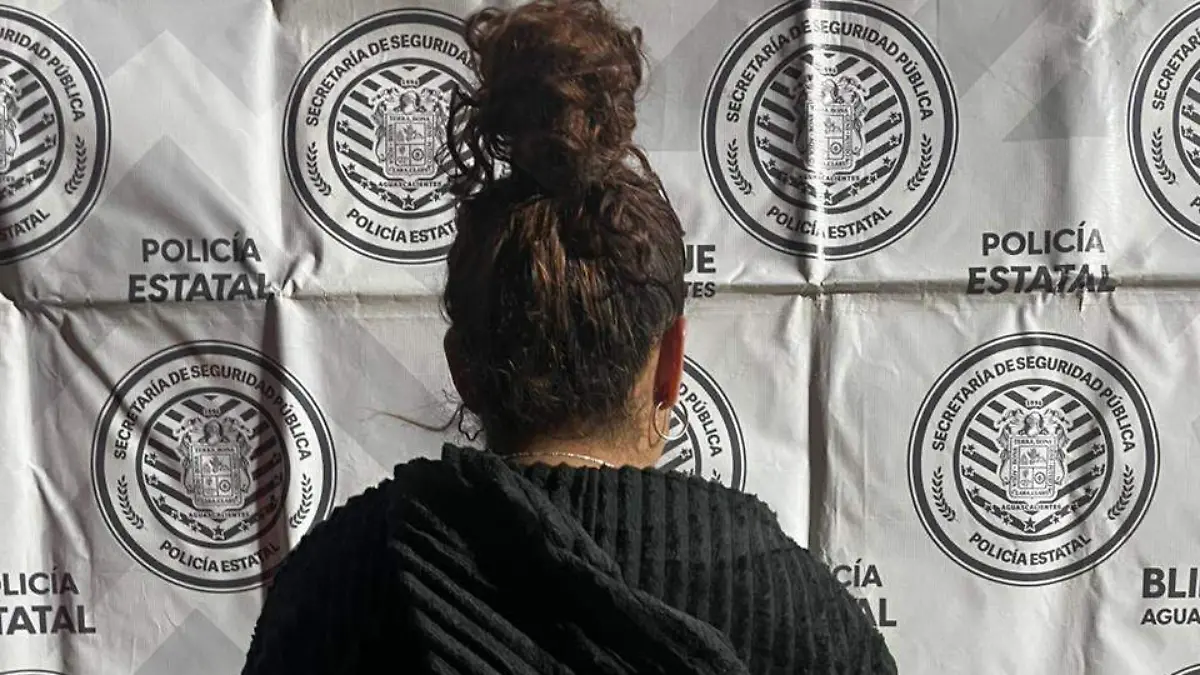 DETENIDA-SUSTANCIAS-DELITO