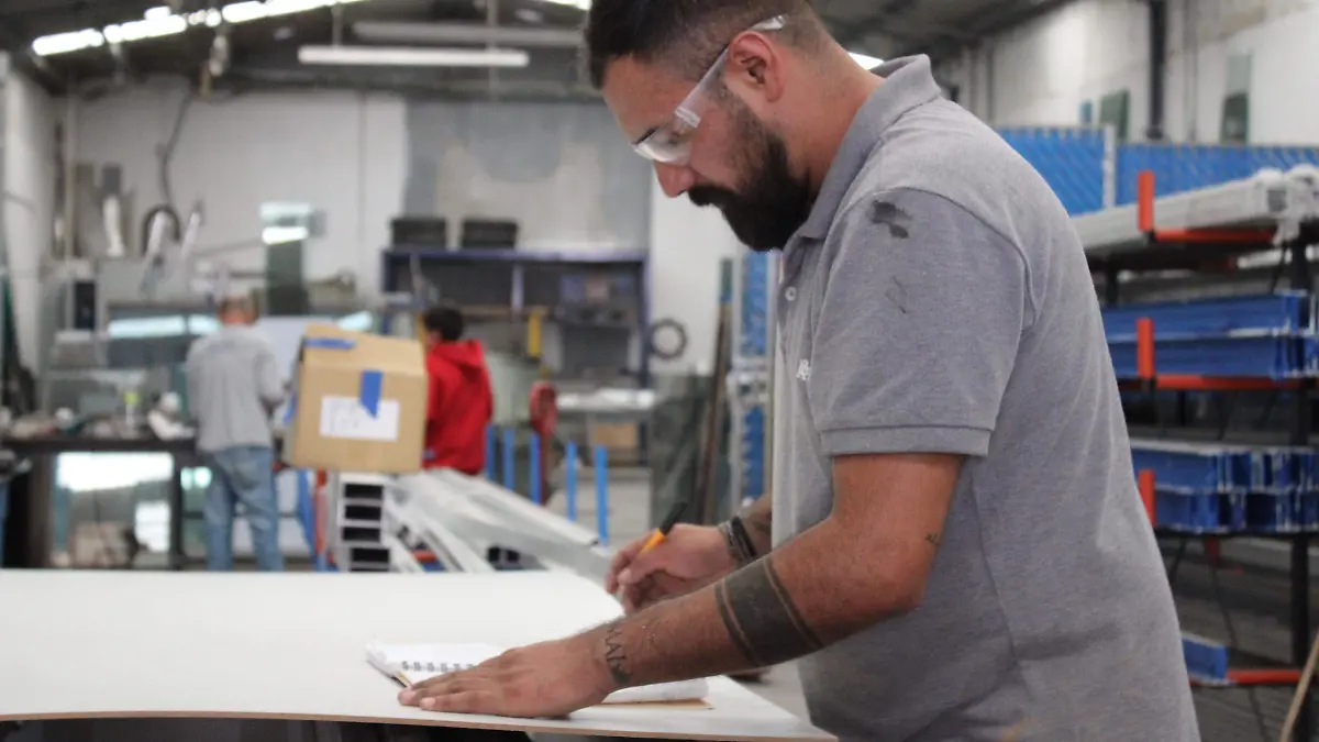 TRABAJADORES_EMPRESAS_PAZ LABORAL