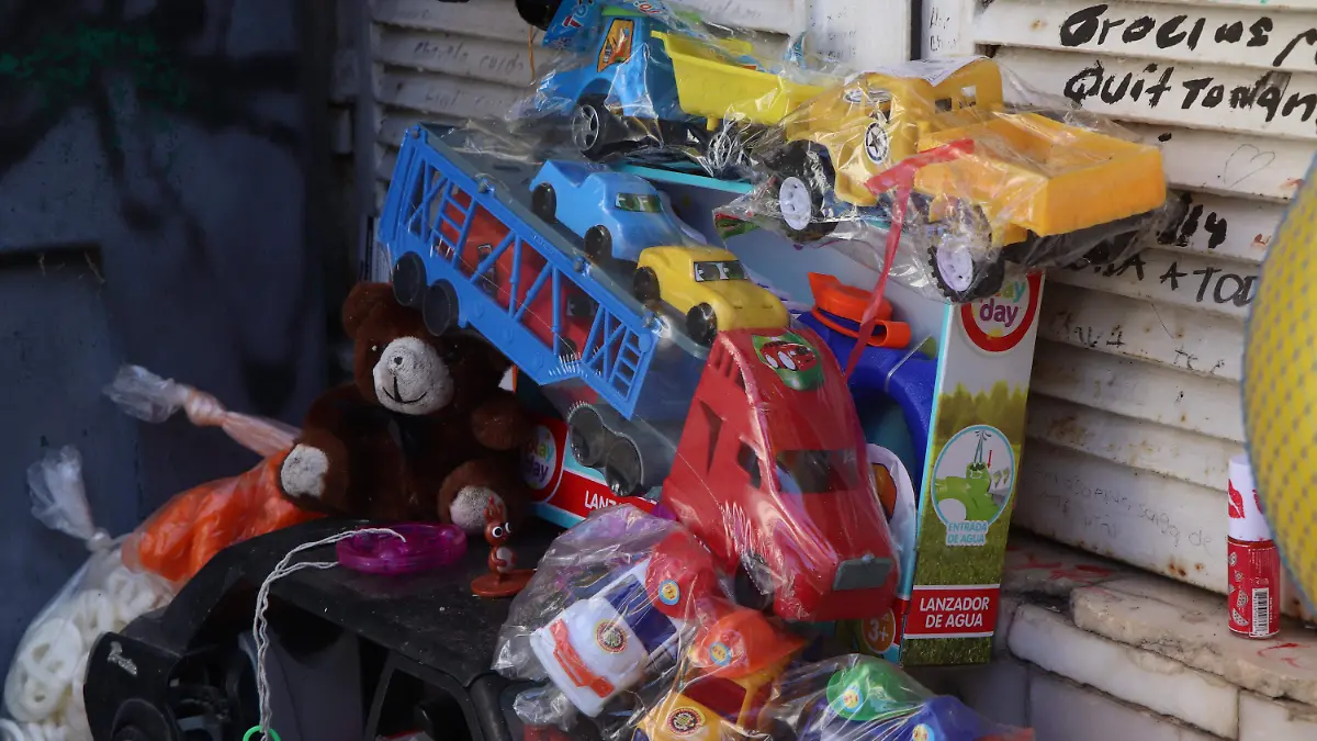 CHAVITA_NIÑO MILAGROSO_TUMBA_PANTEON